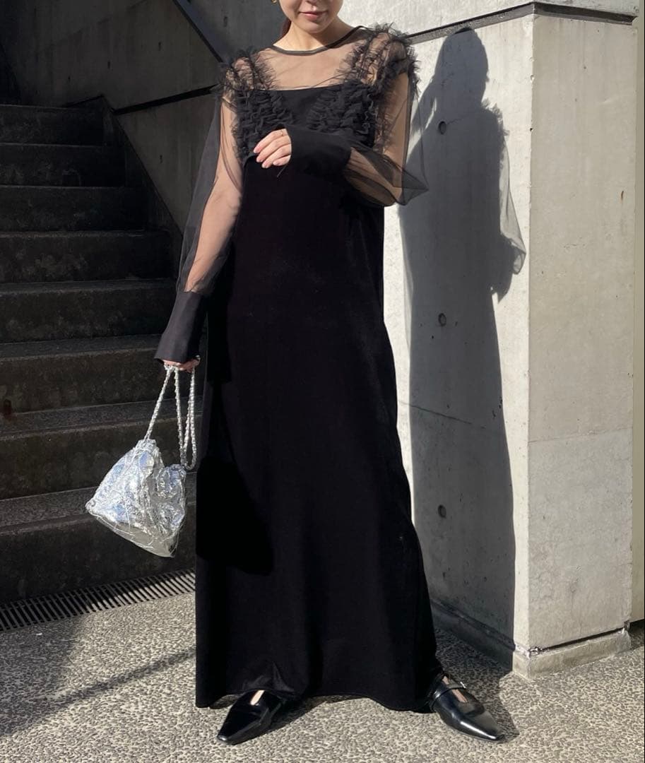 シースルーフリル袖 ブラックロングドレス