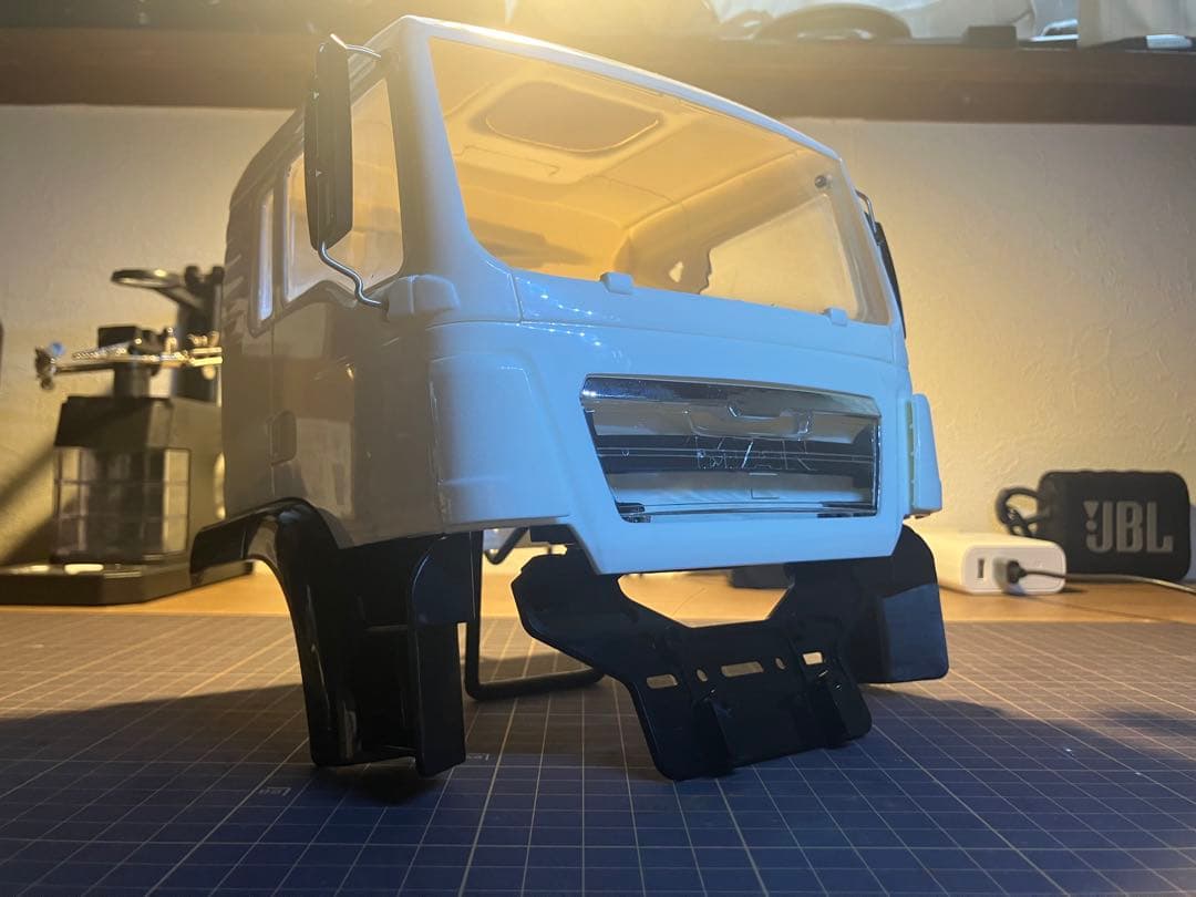 タミヤ1/14 MAN TGS キャビン 新品組み立て