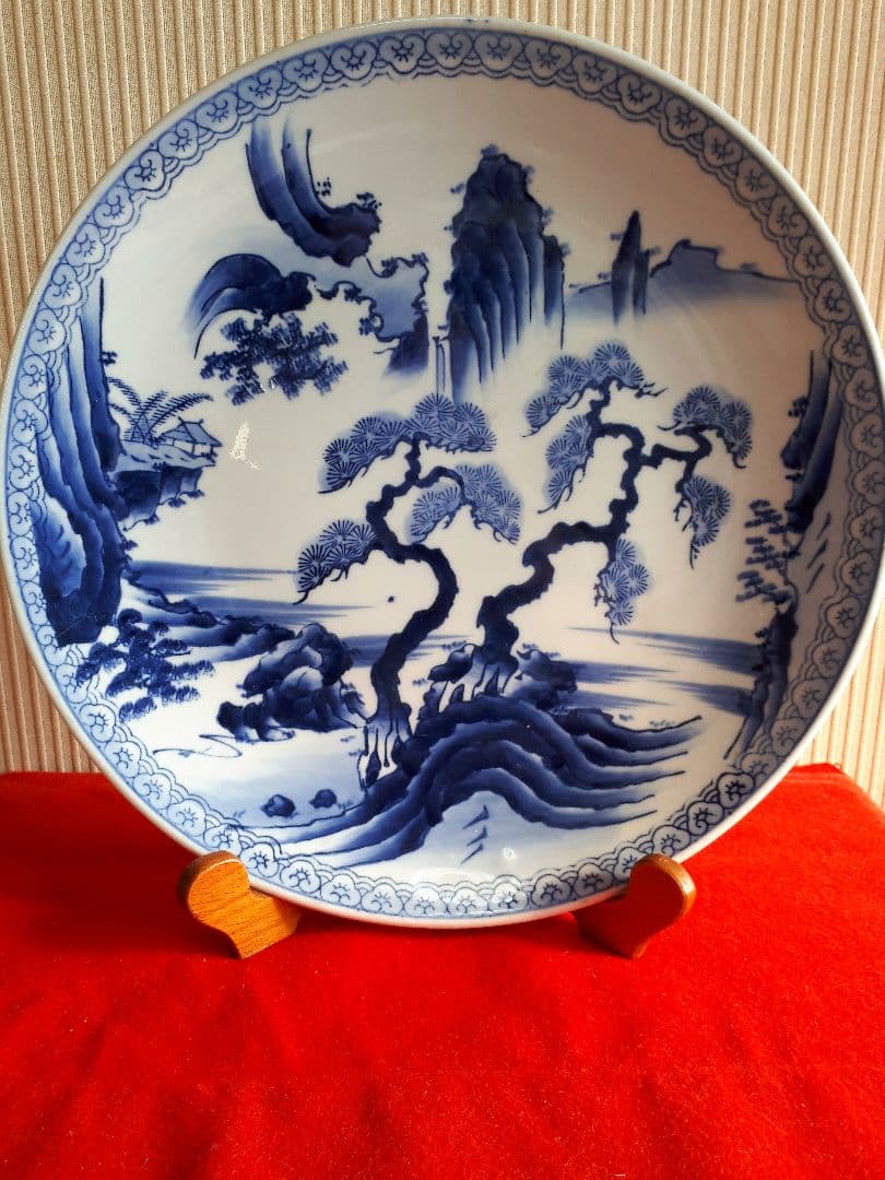 伊万里染め付山水大皿