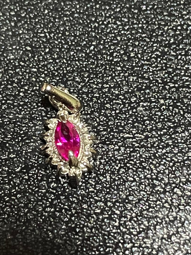 ペット用　Hello Kitty 30year限定ネックレス　サファイア&ルビー