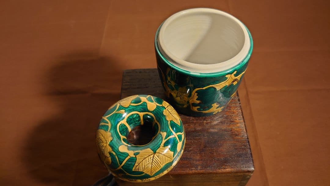 吉田屋窯　青九谷　青手　香炉　古九谷　アンティーク九谷焼　前田家　角福　１客