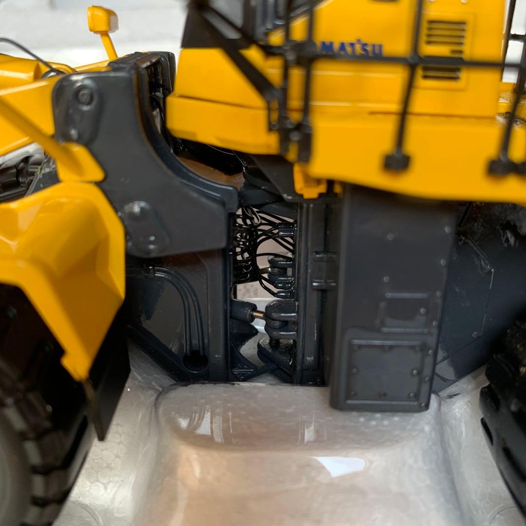 コマツ　WA600 ホイールローダー　1/50 未展示品