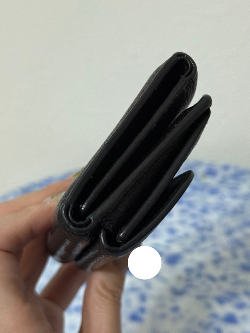 MIU MIUの三つ折り財布 ブラック 黒