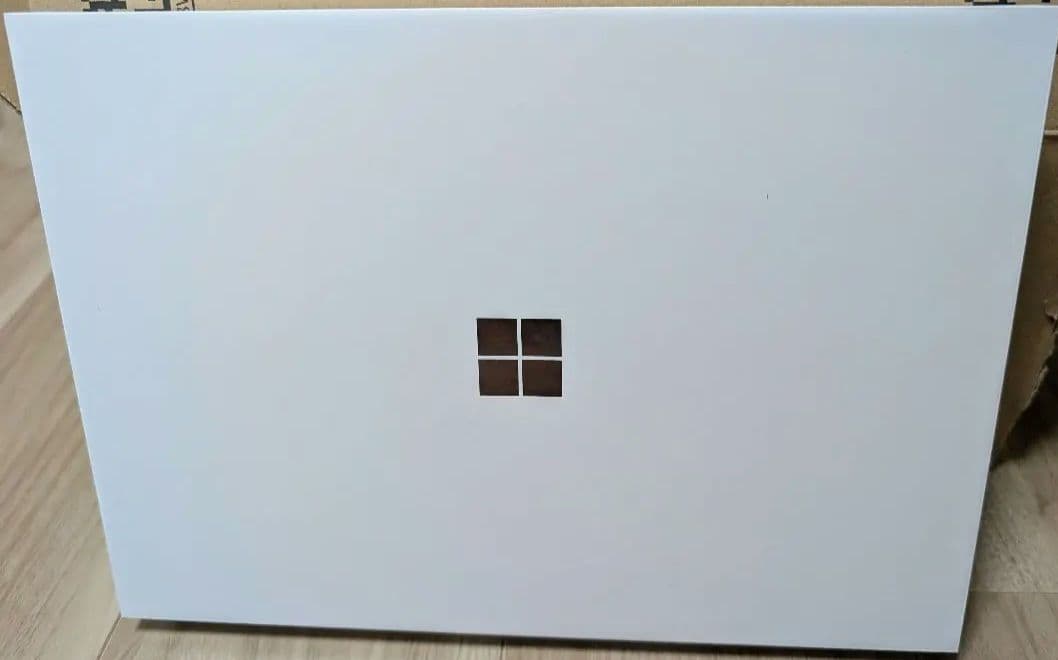 Surface Pro 12インチ プラチナ2025年6月発売