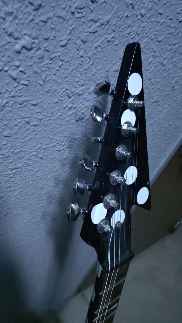 ランディー・ローズ 水玉フライングV レプリカ　　　ランディーストラップ