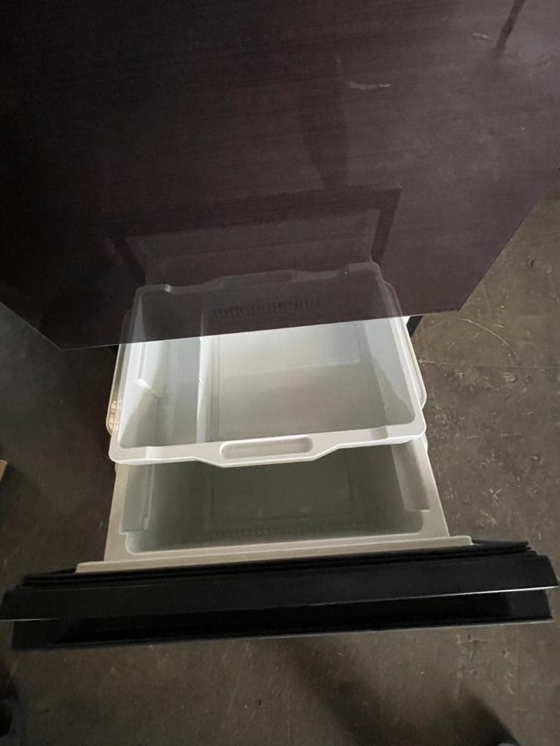 ハイセンス　3ドア冷凍冷蔵庫　282L