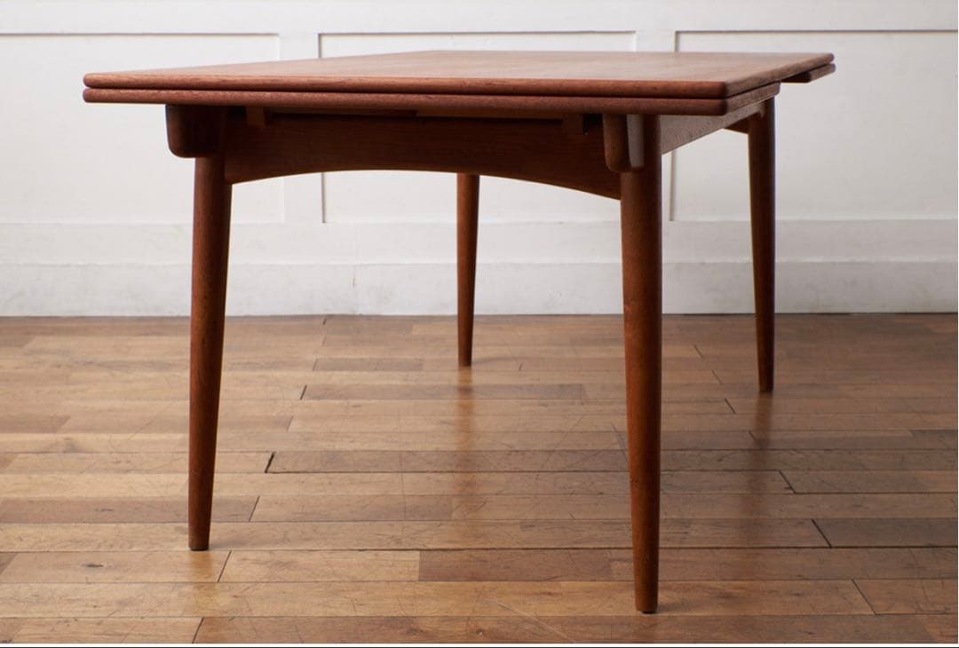 （セール中）ウェグナー AT312 ヴィンテージ ダイニングテーブル