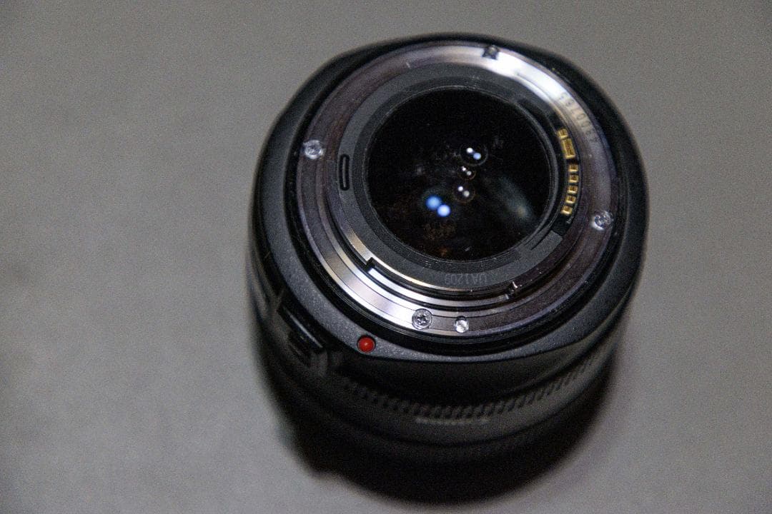 上*希様 送料無 美品　ジャンク　部品取り　中古レンズCANON EF50mm