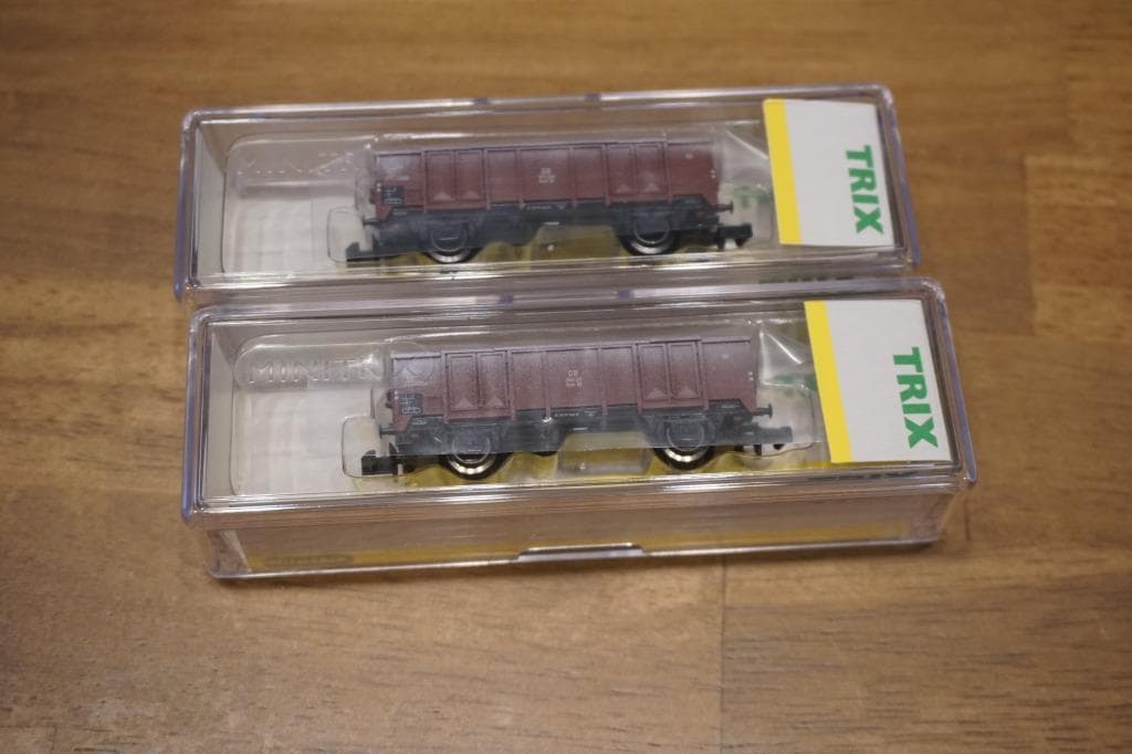 MINITRIX 品番１５１９４　バラシ　ＤＢ（ドイツ）　有蓋貨車　４両編成