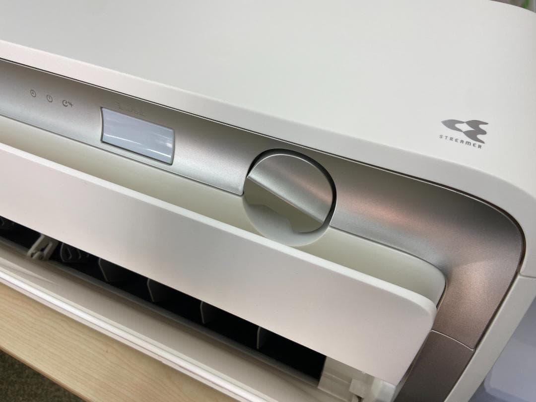 ☆美品☆ダイキン 2021年 20畳用 冷暖房エアコン AN63YRPK-W