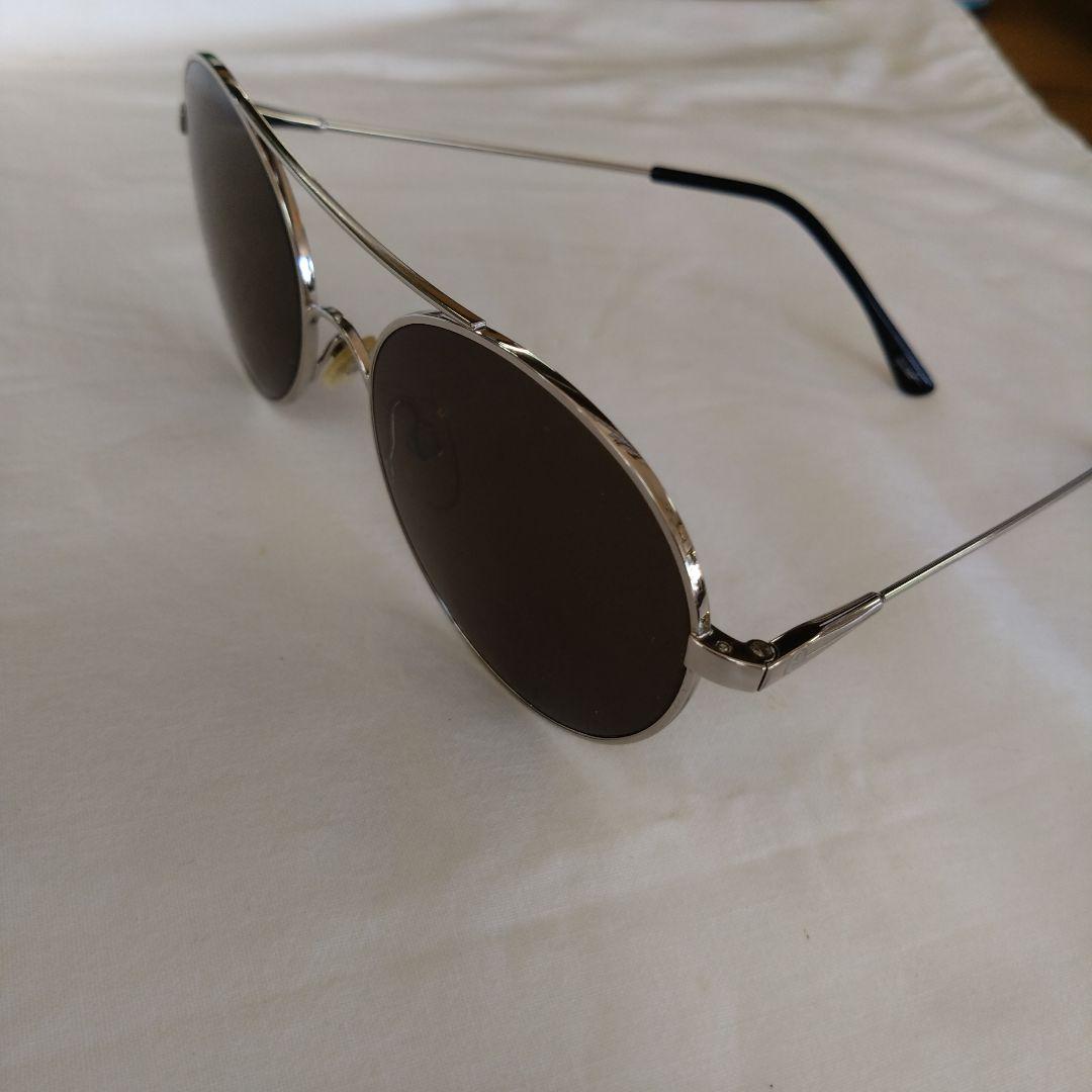 舘ひろし代表取締役刑事ティアドロップサングラス