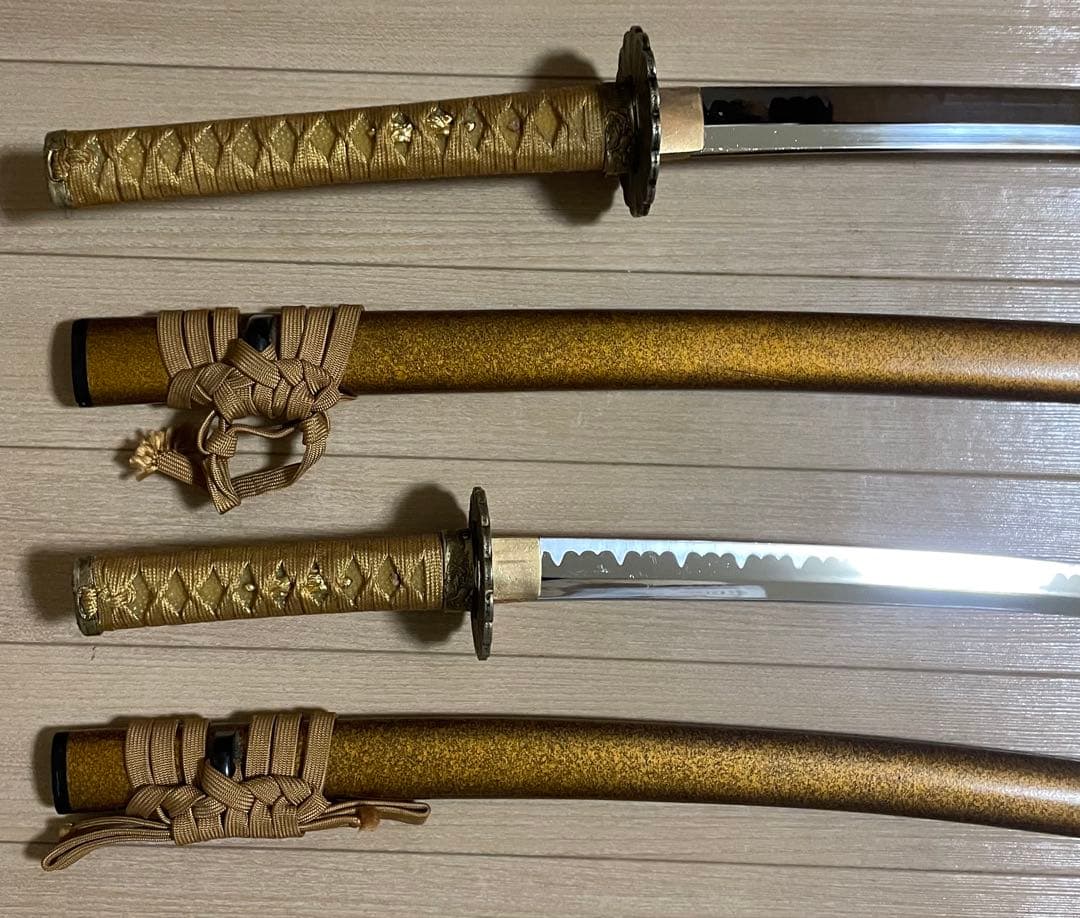 ポメ　模造刀　居合刀　太刀　脇差　刀掛け　武具　X098