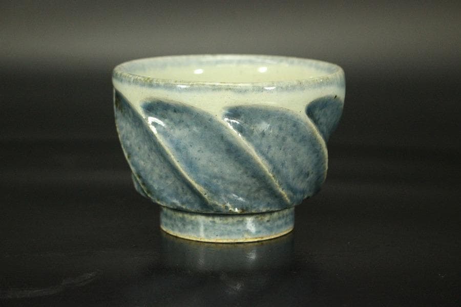 呉洲面取汲出 茶碗 六客 河井透 木箱付(メ1276)