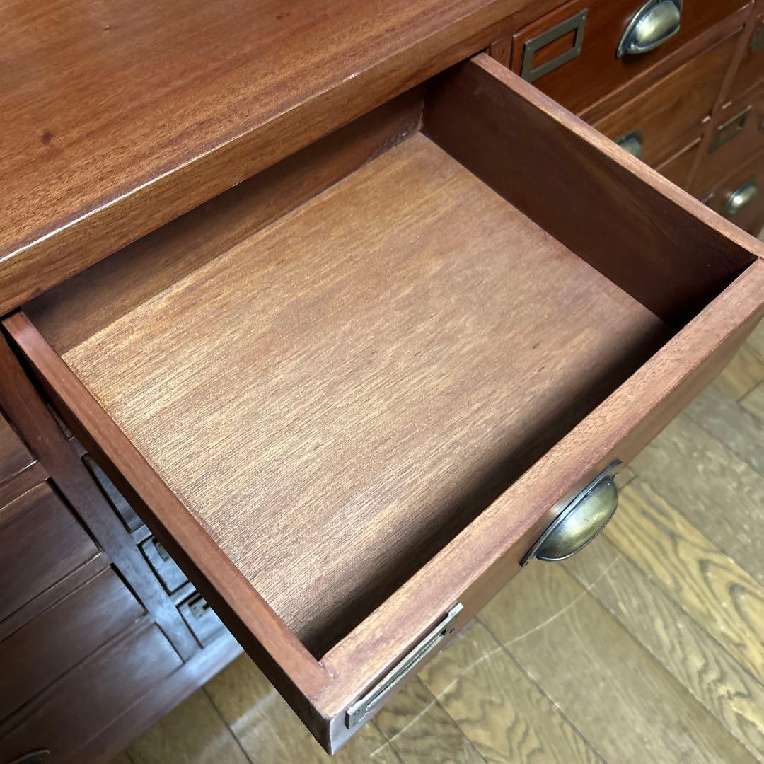 ⭐︎アンティーク調キャビネット⭐︎収納⭐︎タンス