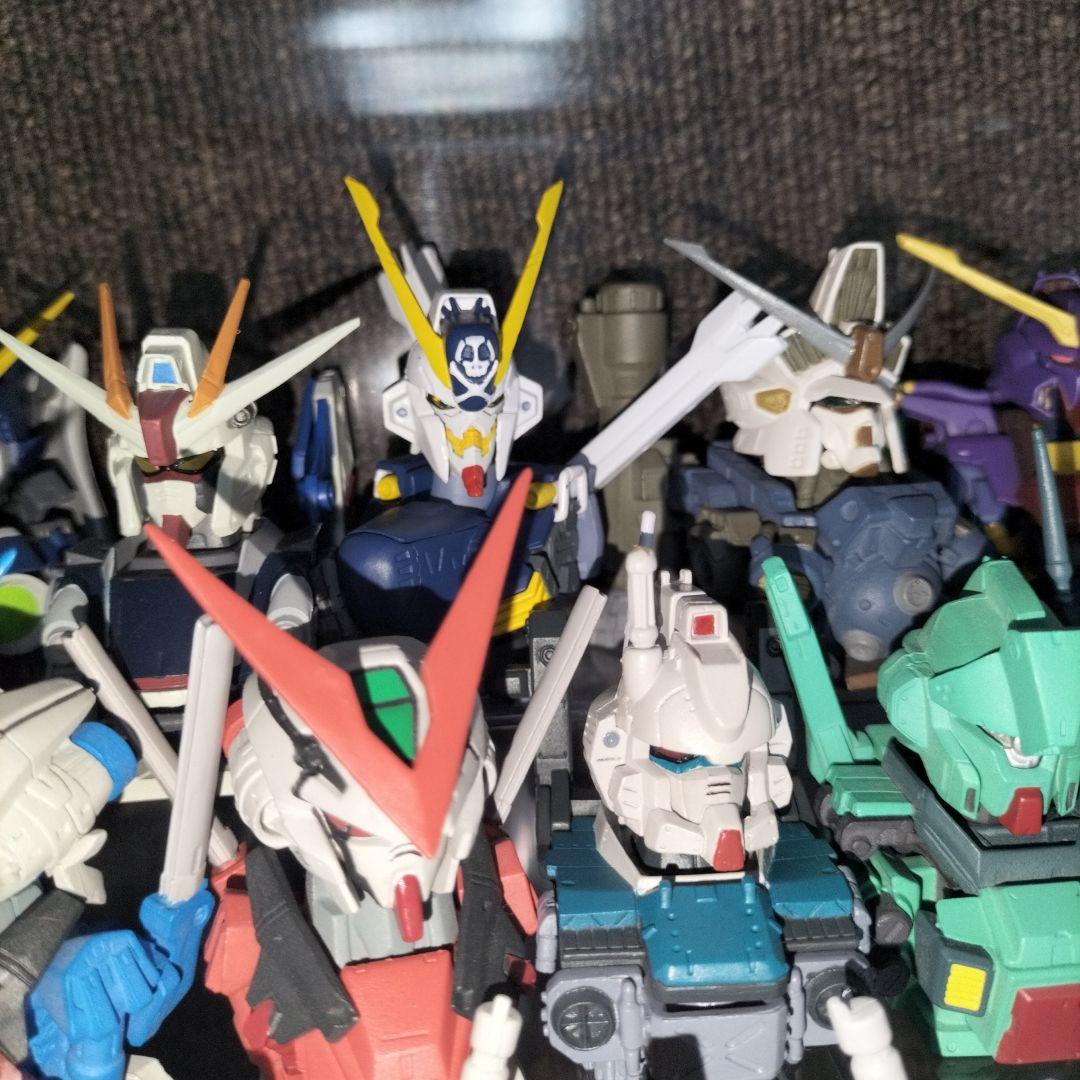 ガンダムヘッドフィギュアセット クリアケース付き