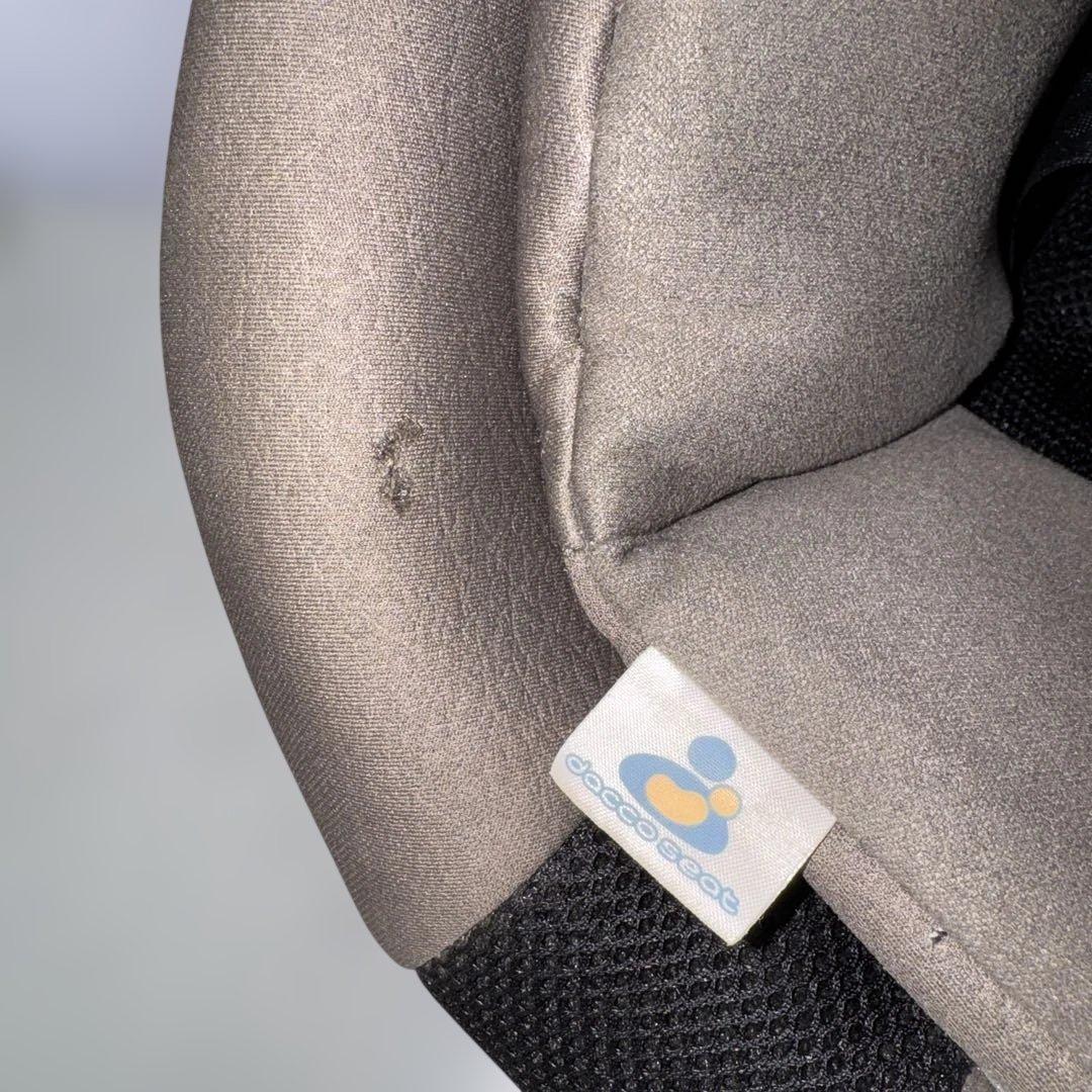 Combi WL ネムール エッグショック チャイルドシート