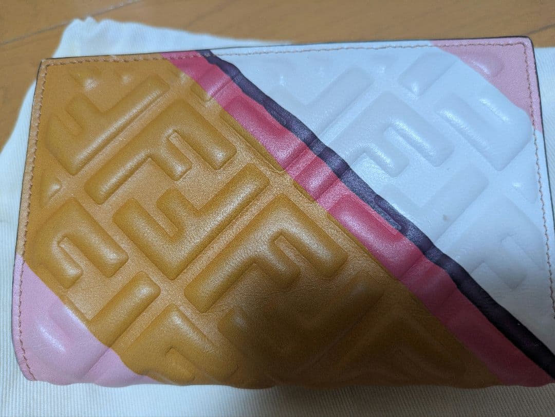 FENDI 二つ折り財布 マルチカラー