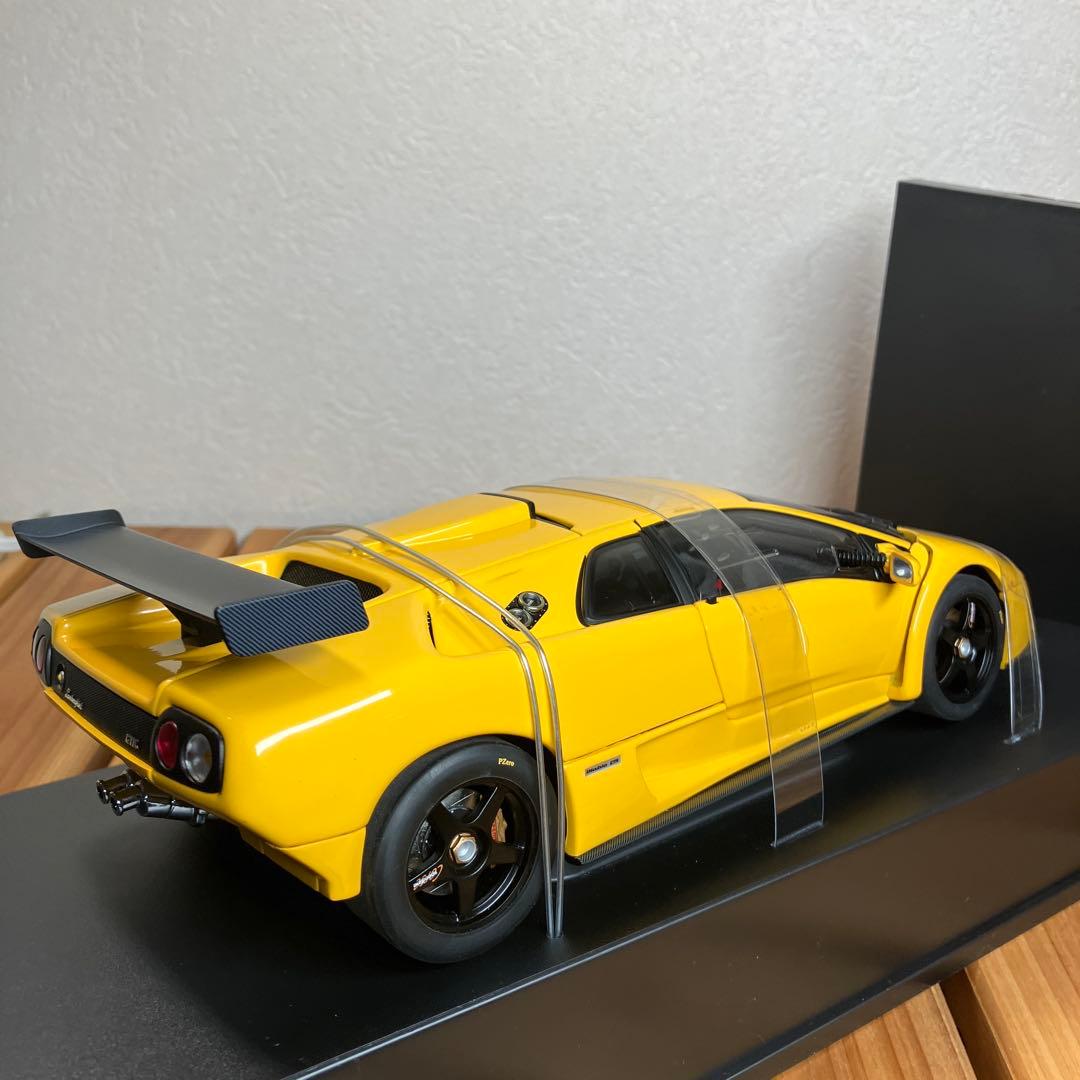 オートアート 1/18 ランボルギーニ ディアブロGTR 2001