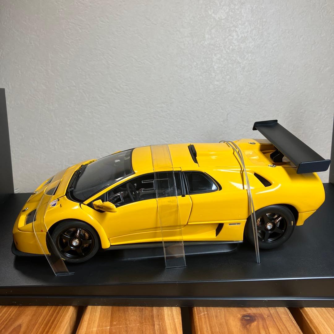 オートアート 1/18 ランボルギーニ ディアブロGTR 2001
