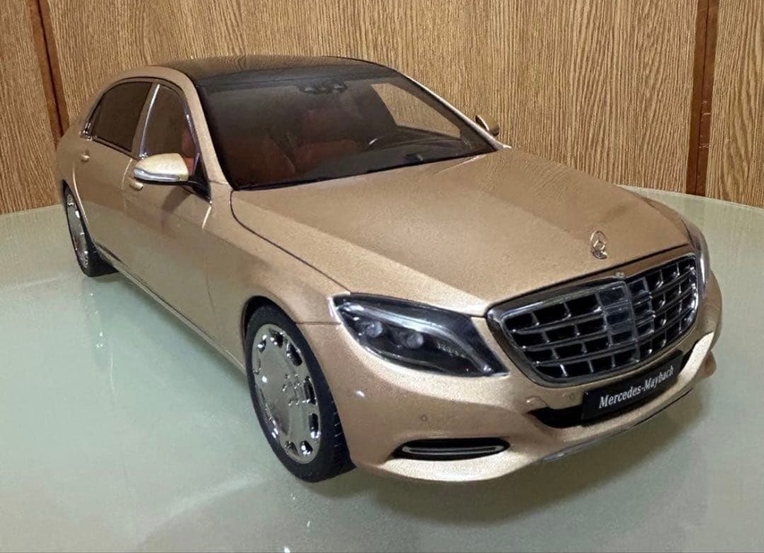 オートアート メルセデスベンツ　マイバッハ　絶版品　ミニカー