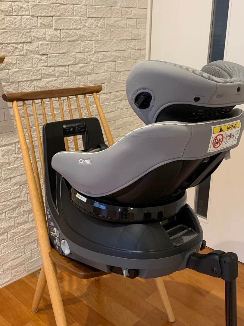 綺麗！Combi コンビ クルムーヴ アドバンス JP-590