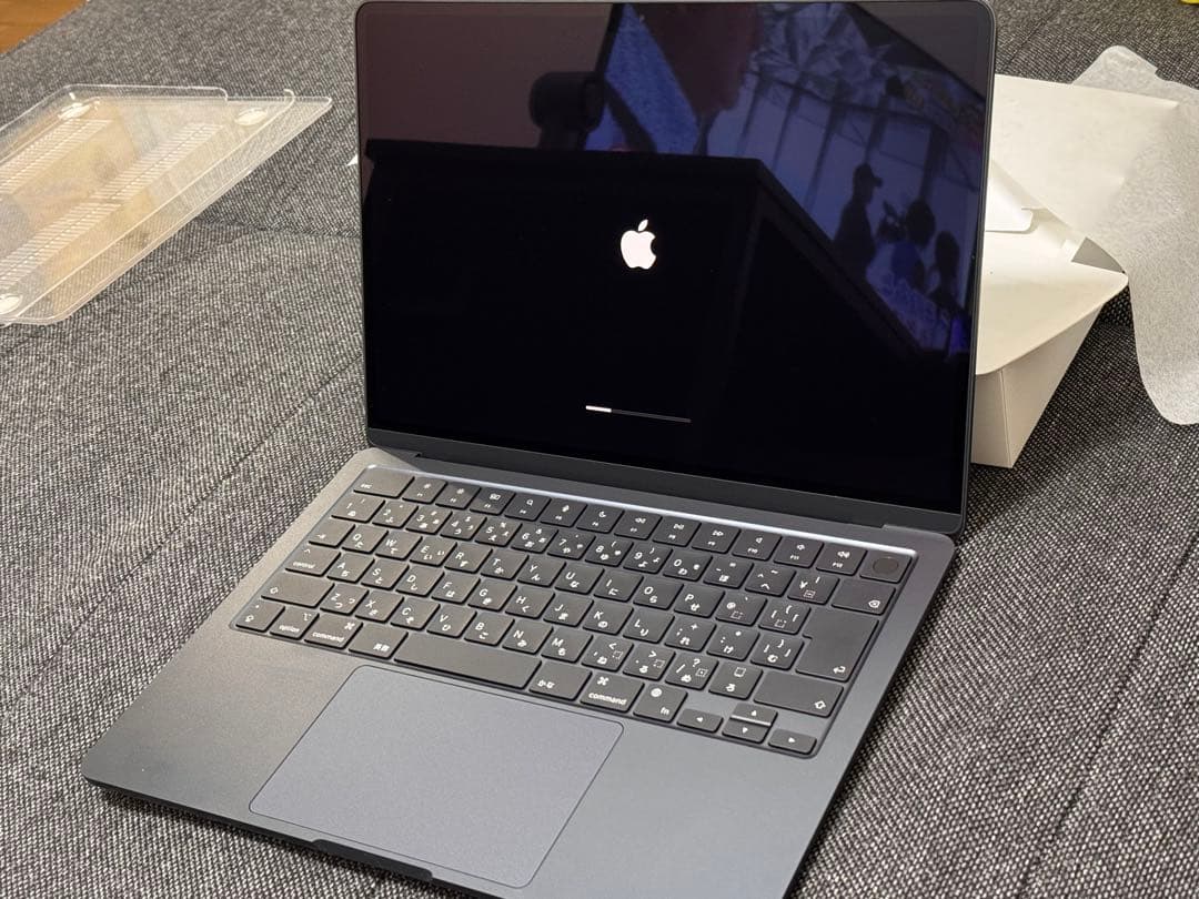 Apple MacBook Air M2 13.6インチ 256G本体　2022