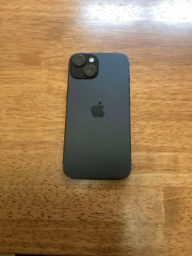 Apple iPhone 15 SIMフリー　ブラック　128GB