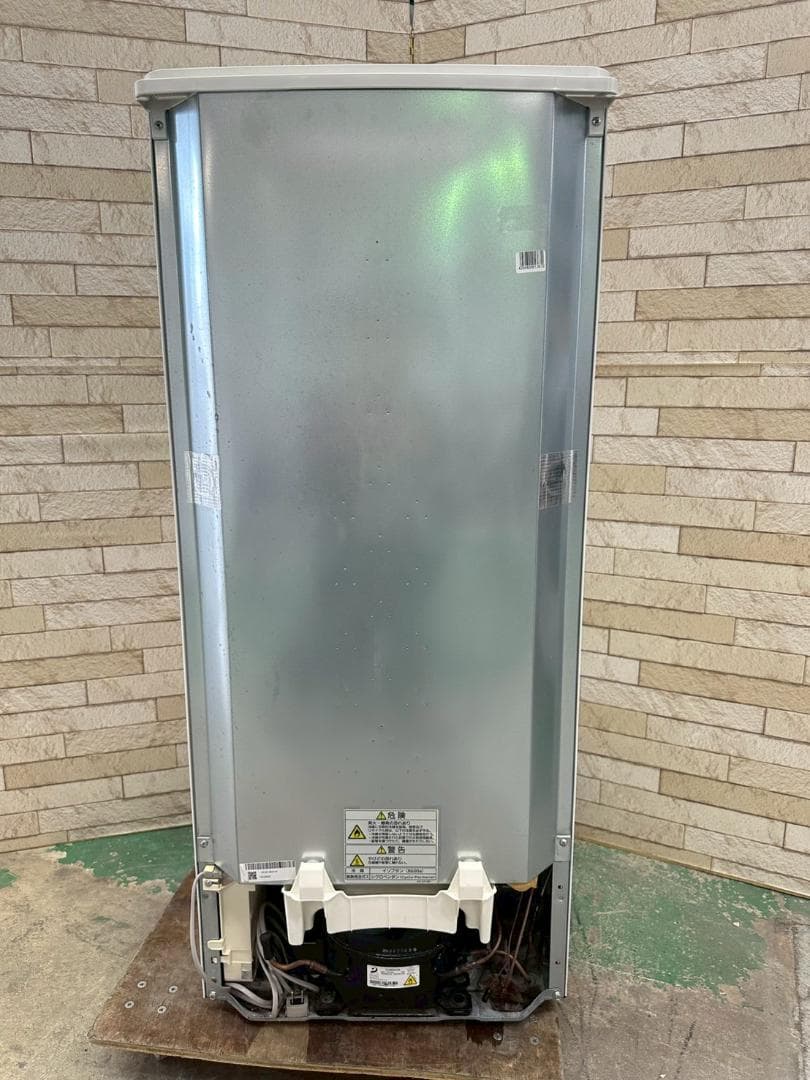 大阪送料無料★3か月保障★冷蔵庫★2019年★NR-B14BW-W★IR-645