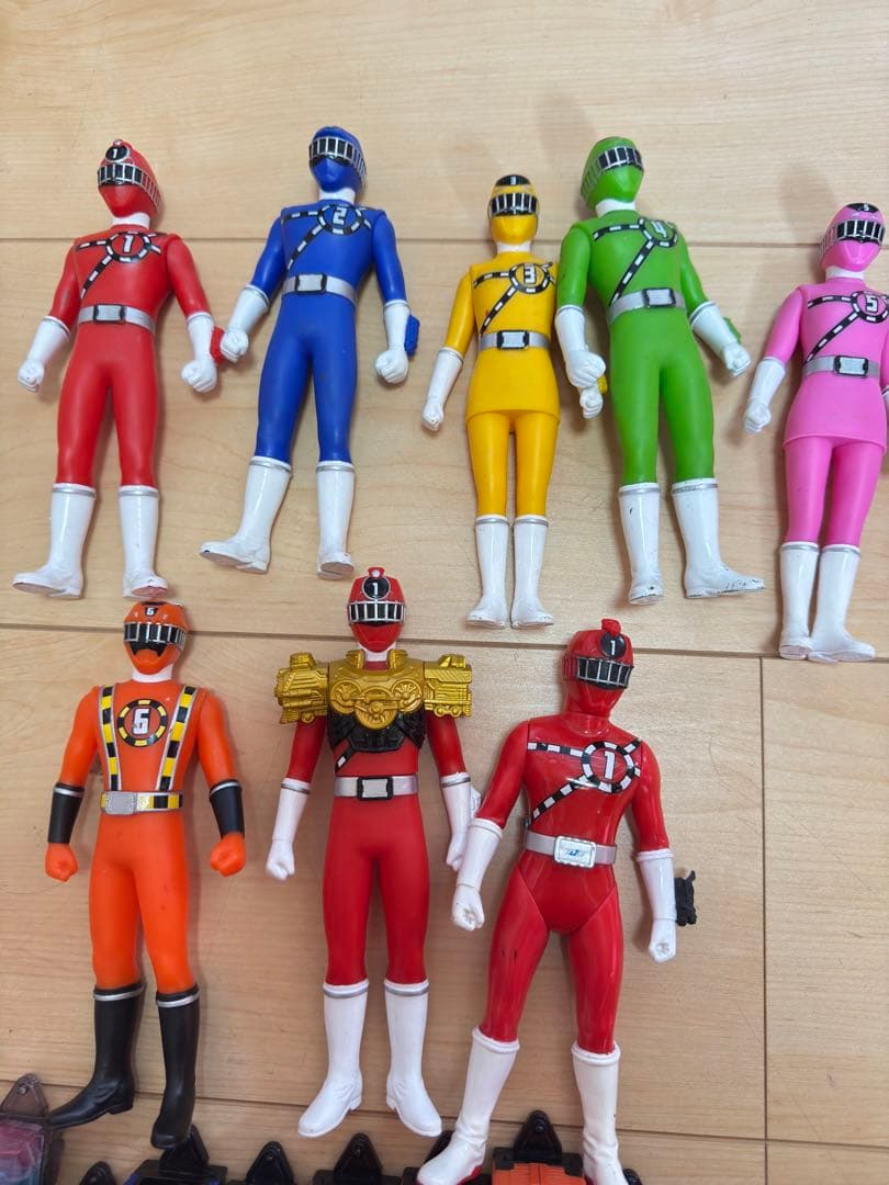 烈車戦隊　トッキュージャー　　最強合体　ビルドダイオー