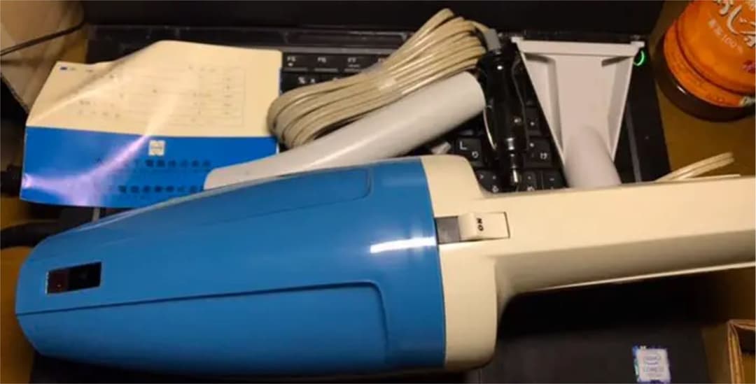 (商品詳細求む)　ナショナル　カークリーナー　HC-110K　未使用　レトロ家電