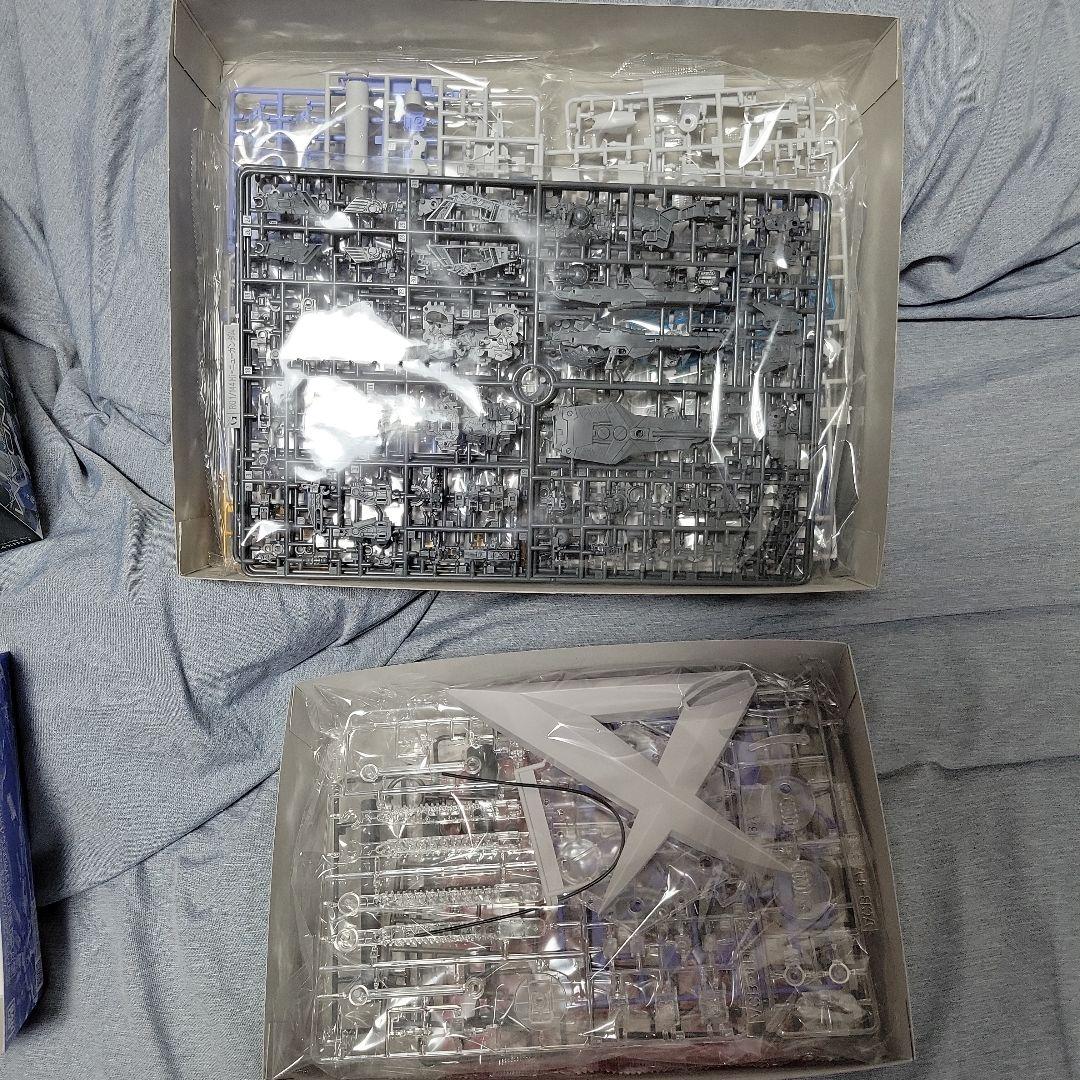 RG Hi-νガンダム+ハイパー・メガ・バズーカ・ランチャー　セット