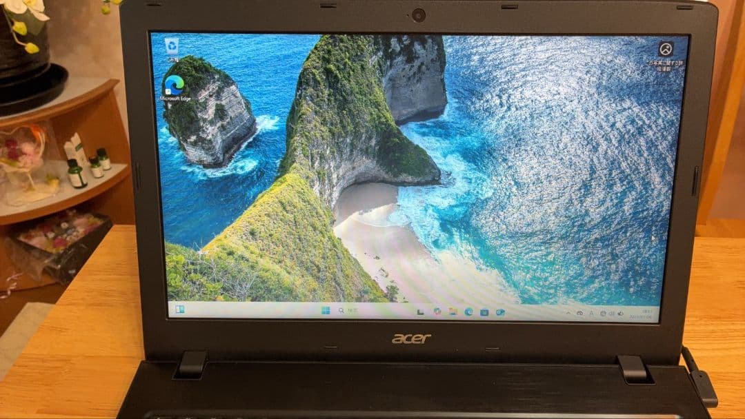 高性能☆Acer P259 i５-7200U メモリ8GB SSD256GB