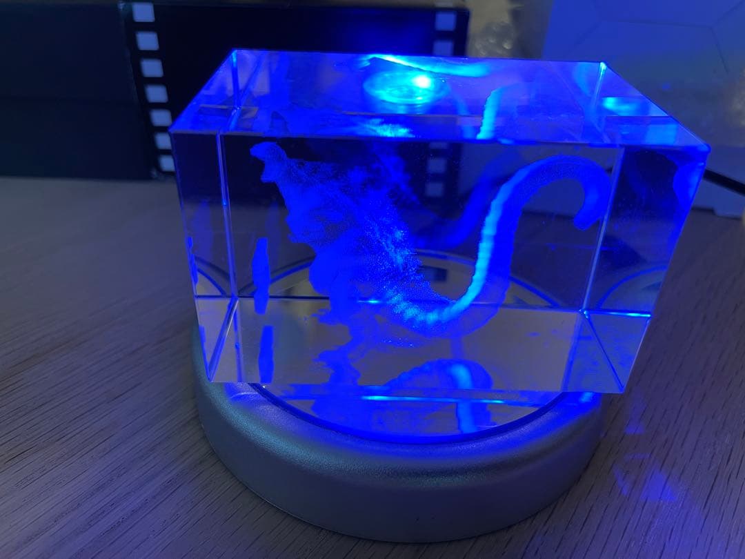 GODZILLA ゴジラ　ユニバーサルスタジオ限定　ディスプレイ照明　クリスタル