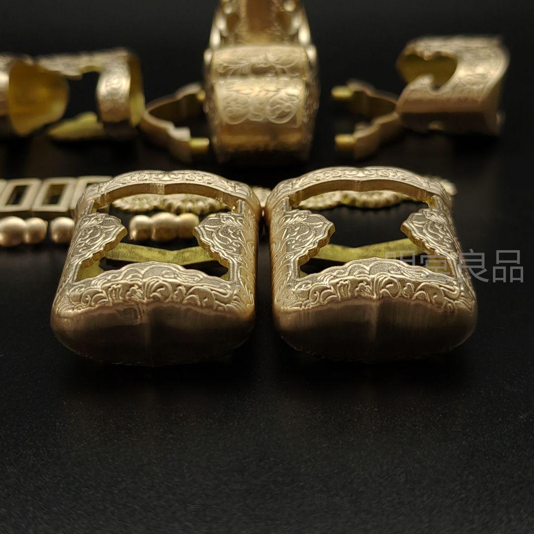 年末セール衛府の太刀金具　菊紋の図　切羽目釘鐺太刀拵鞘金具　金工品銅製　レア金具