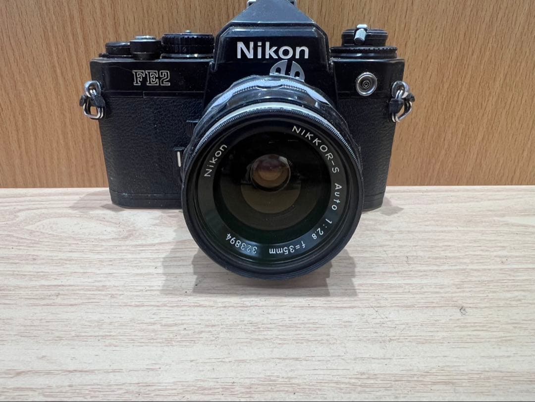 NIKON FE2 + NIKKOR Auto S 35mm f/2 カメラ