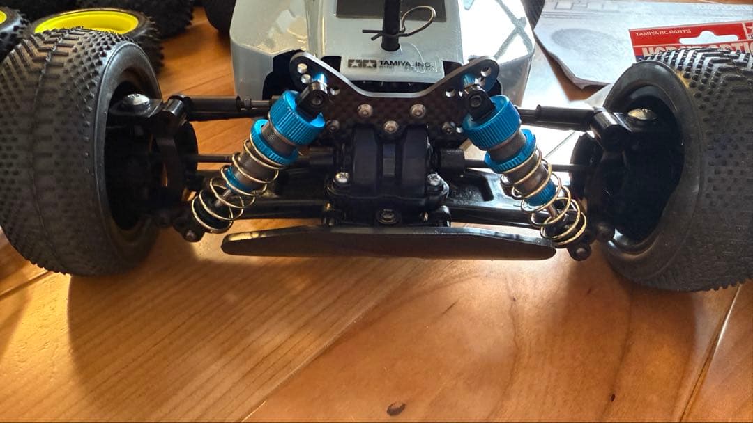 タミヤTT02B ネオスコーチャー　スライドエッジⅡボディー付き　最終値下げ