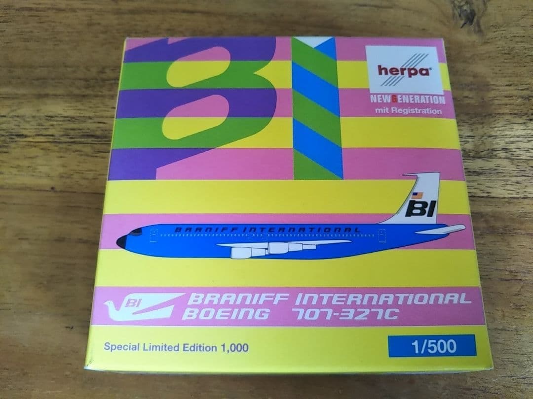 ブラニフ航空　ヘルパ アレキサンダー・ジラルド　エミリオ・プッチ　アリタリア