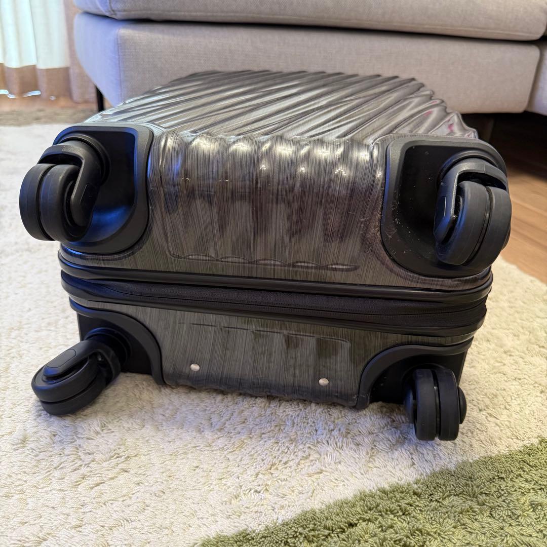 【美品】TUMI 19 degree 228660D キャリー スーツケース
