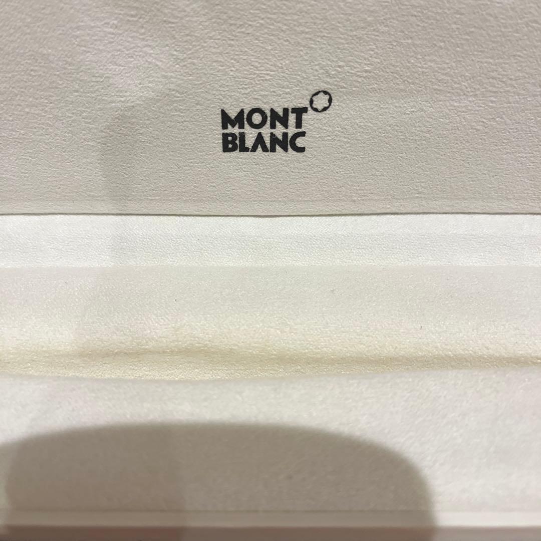 未使用　MONT BLANC ブラック 万年筆 Mサイズ
