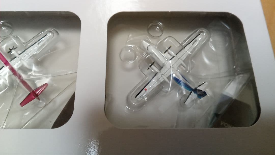 全日空商事 ANA NHS52005 1/500 FOKKER50