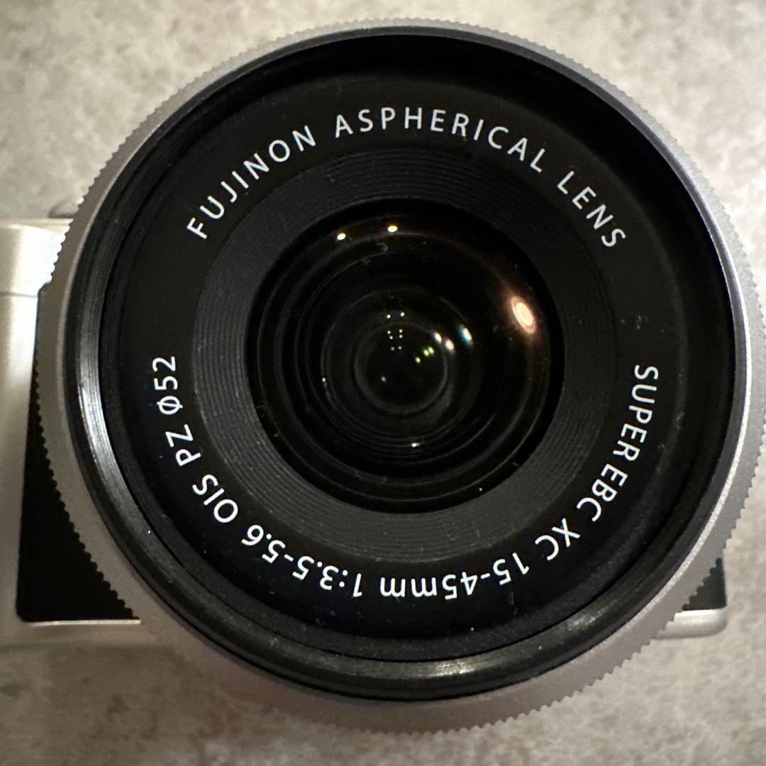 富士フイルム ミラーレス一眼レフ カメラ X-A7 レンズキット シルバー