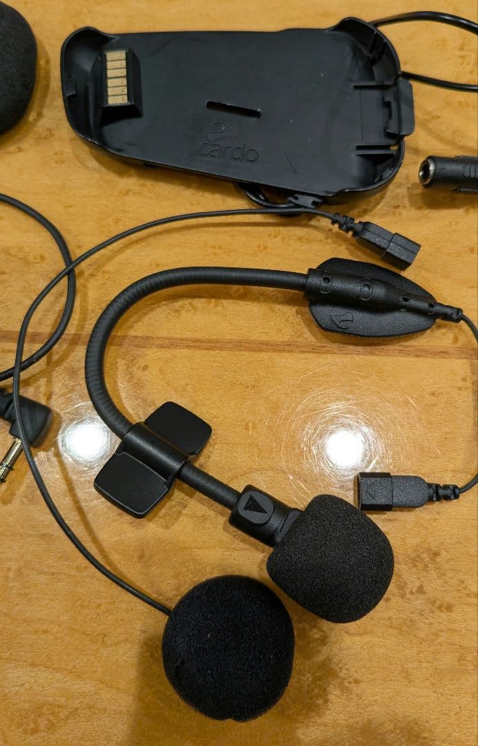 Cardo Packtalk Bold カルド