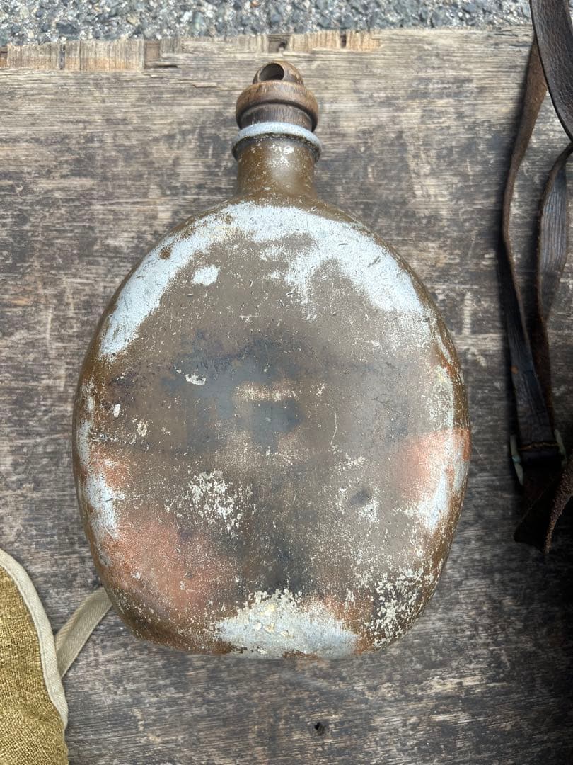 【O-1311】軍物 軍隊 戦争 ミリタリー フライトキャップ リュック 水筒