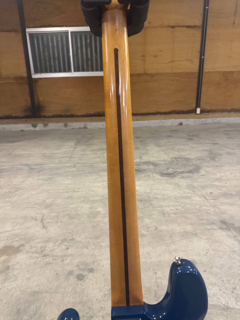 Flavour エレキベース 青 21フレット