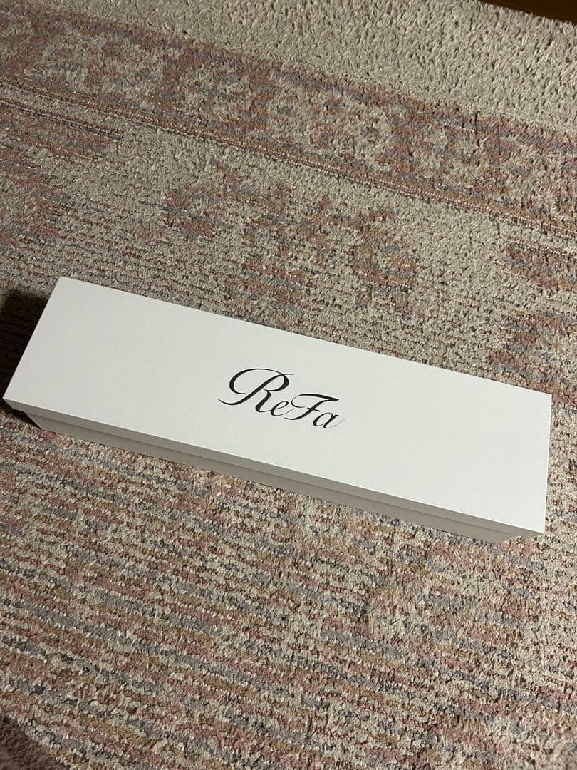 リファ ストレートアイロン プロプラス　2025年発売 シャンパングレージュ