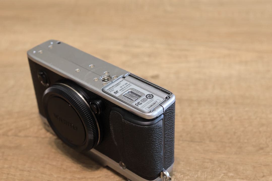FUJIFILM X-E2 ボディ ミラーレスカメラ