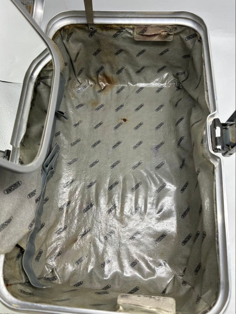 RIMOWA アルミニウム シルバーケース