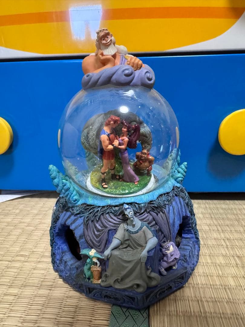 ディズニーヘラクレス オルゴールスノードーム