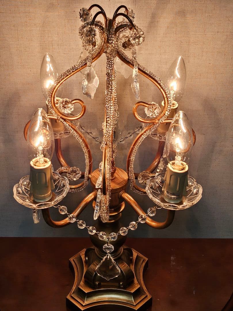 アンティークテーブルシャンデリア