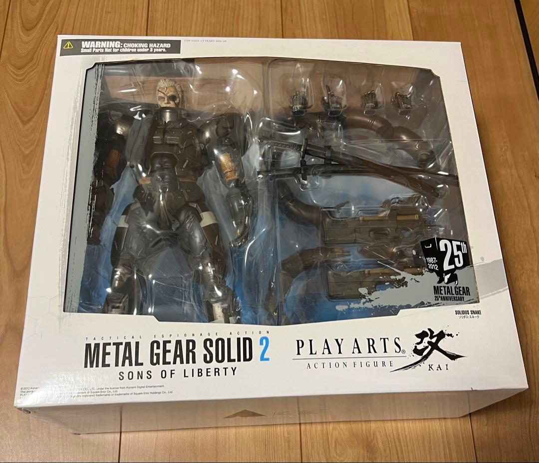 L GEAR SOLID2 ソリダス スネーク フィギュア